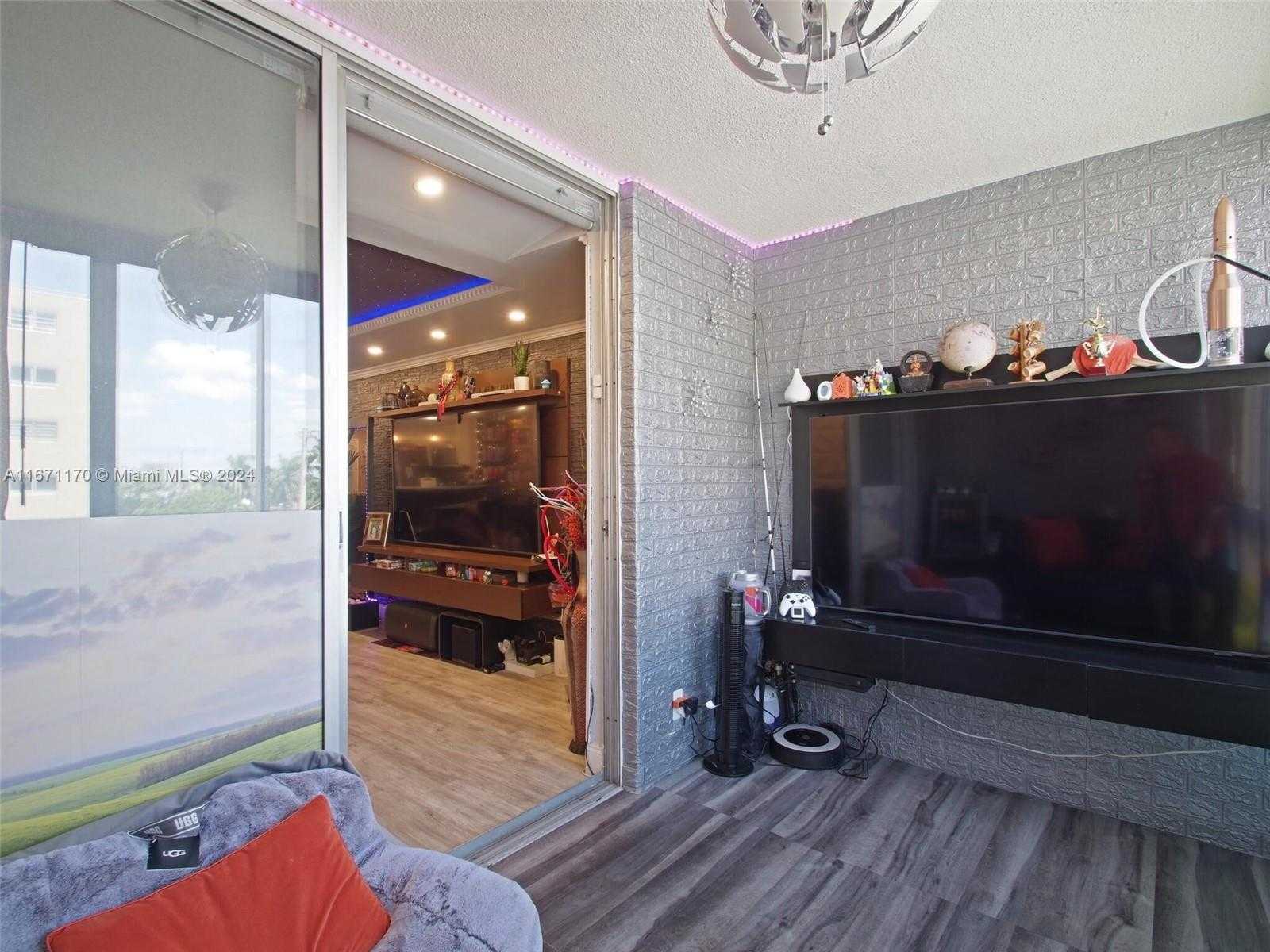 Small Image of 420 NORTH EAST 12TH AVE #401, Hallandale Beach Number 10