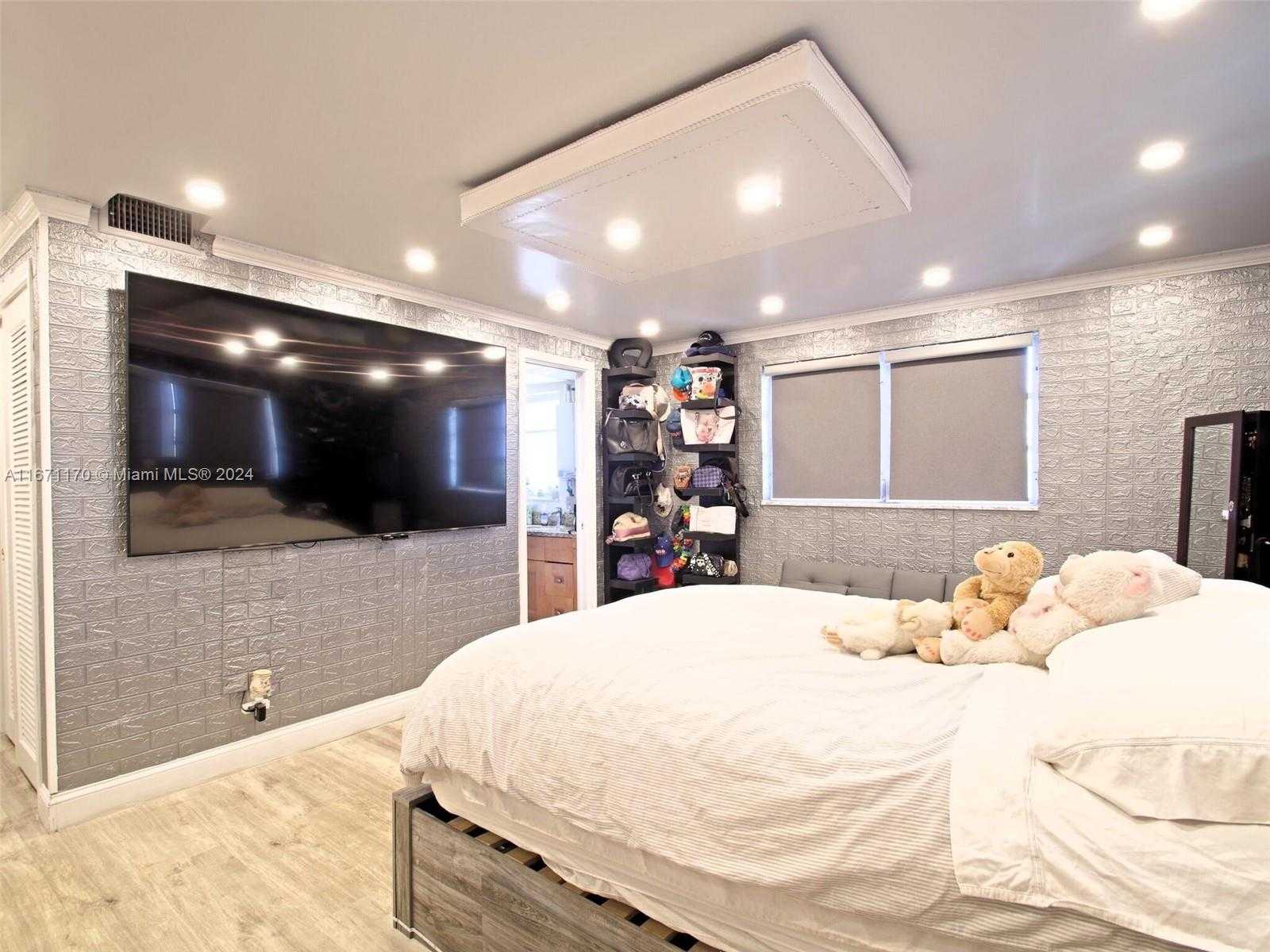 Small Image of 420 NORTH EAST 12TH AVE #401, Hallandale Beach Number 17