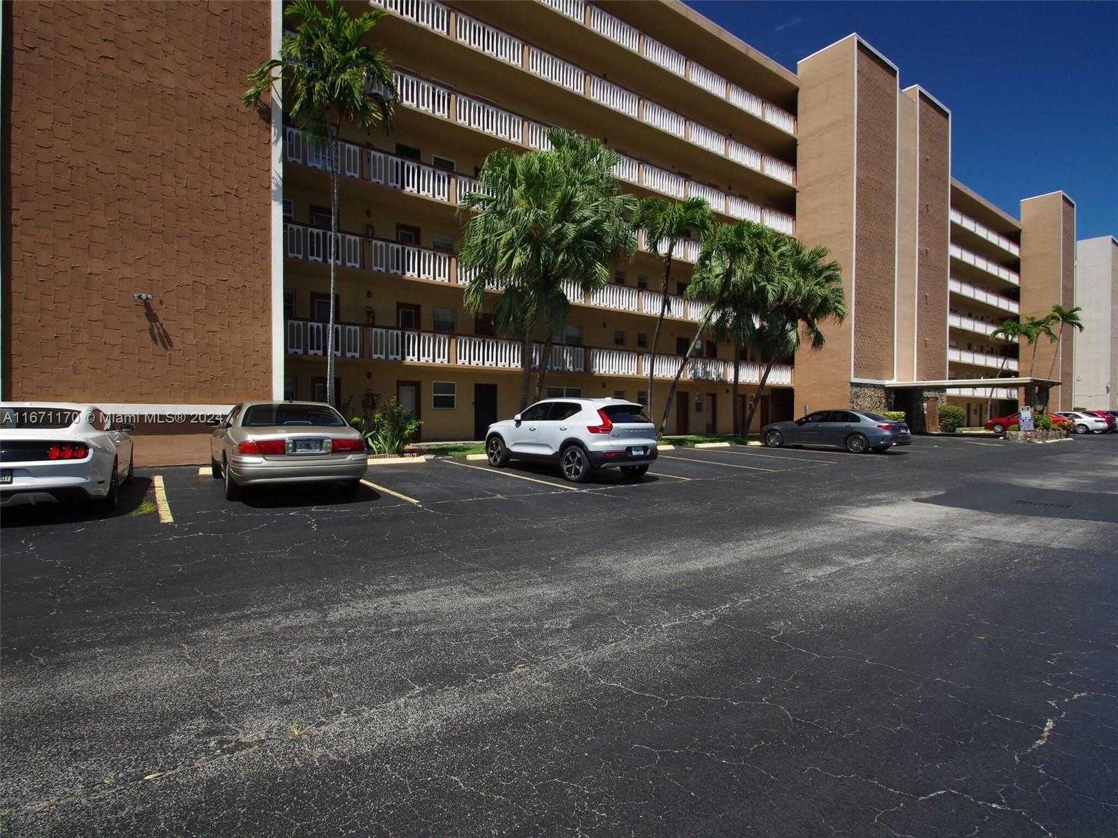 Small Image of 420 NORTH EAST 12TH AVE #401, Hallandale Beach Number 2
