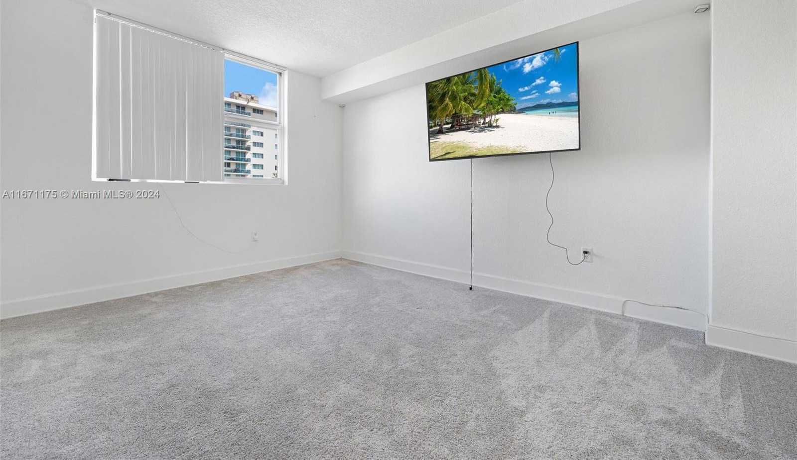 Small Image of 7501 EAST TREASURE DR #3M, North Bay Village Number 10