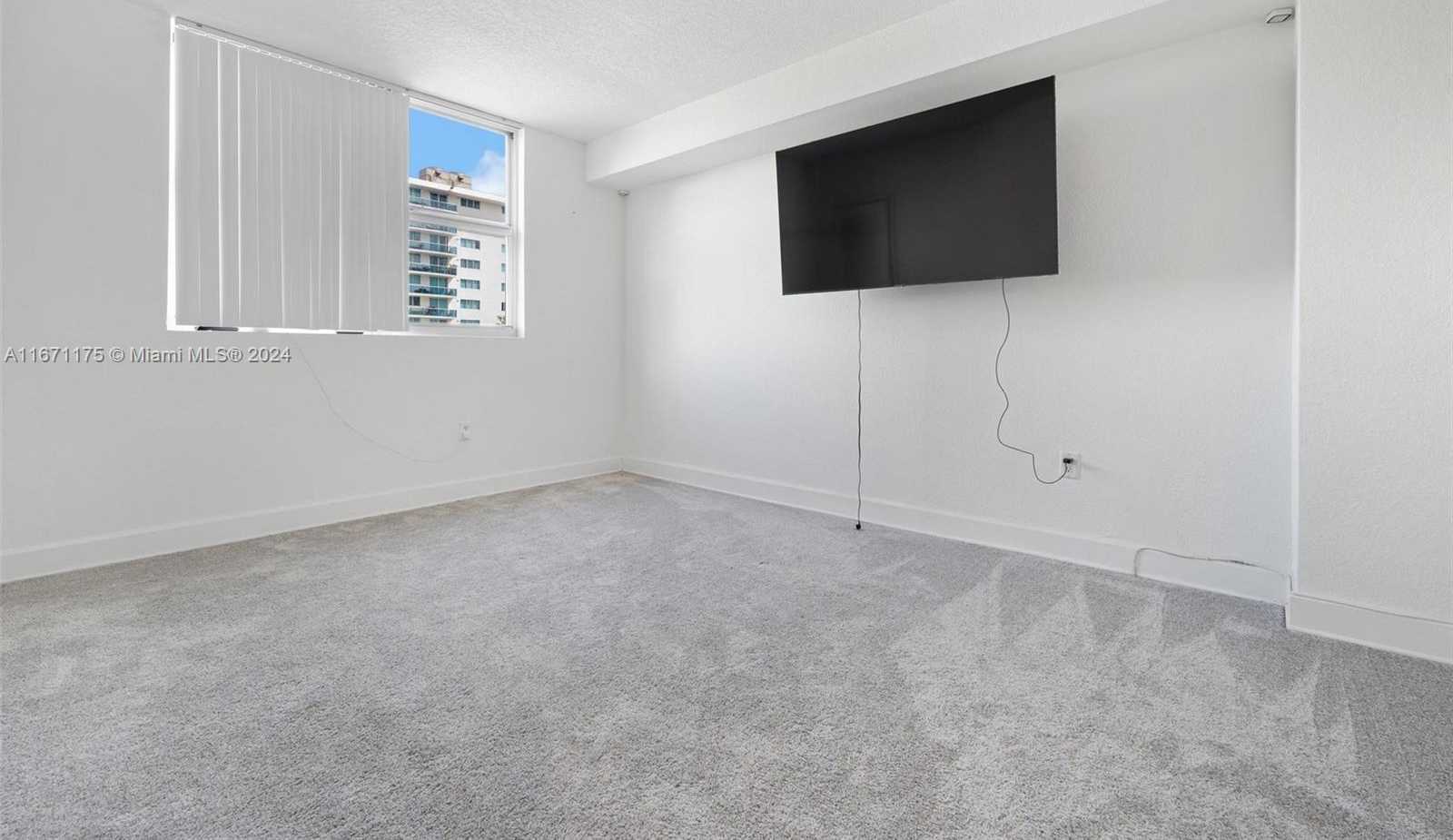 Small Image of 7501 EAST TREASURE DR #3M, North Bay Village Number 12
