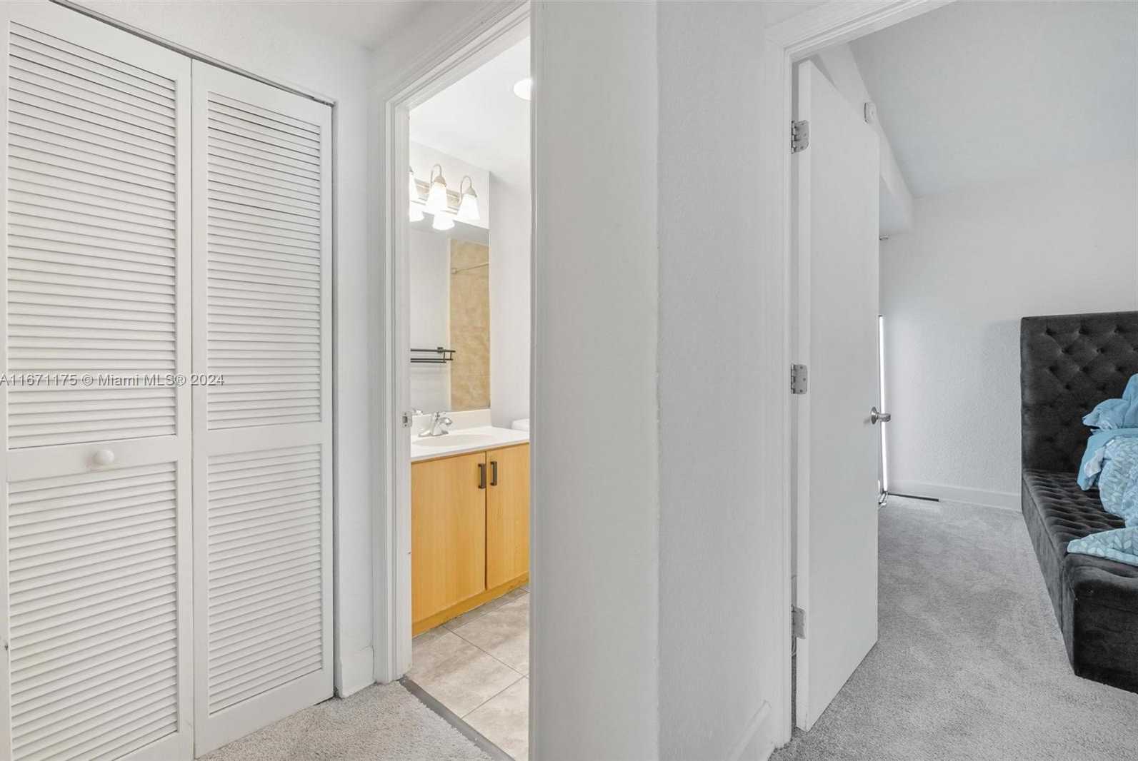 Small Image of 7501 EAST TREASURE DR #3M, North Bay Village Number 13