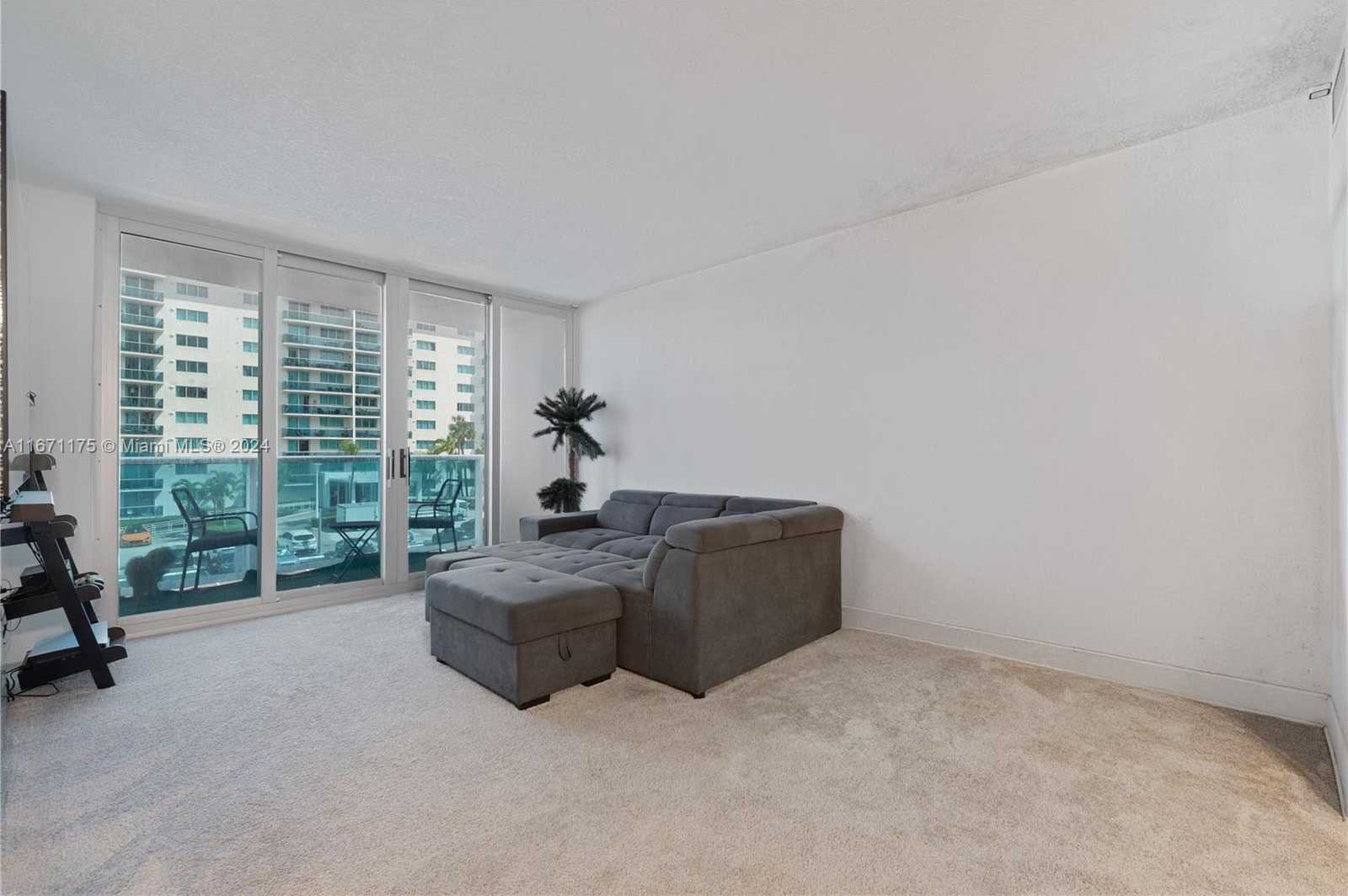 Small Image of 7501 EAST TREASURE DR #3M, North Bay Village Number 15
