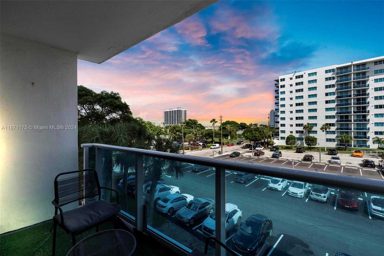 Small Image of 7501 EAST TREASURE DR #3M, North Bay Village Number 16