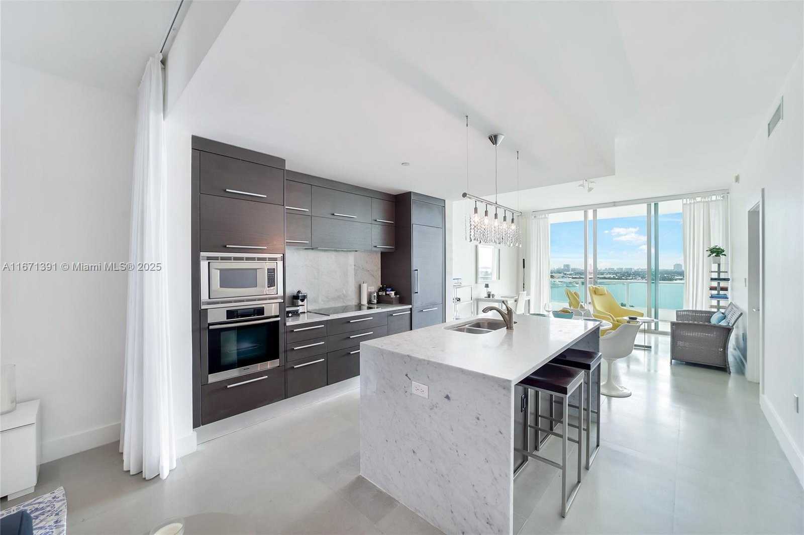 Small Image of 900 BISCAYNE BLVD #2104, Miami Number 10