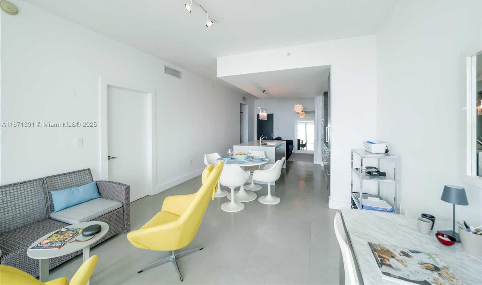 Small Image of 900 BISCAYNE BLVD #2104, Miami Number 7