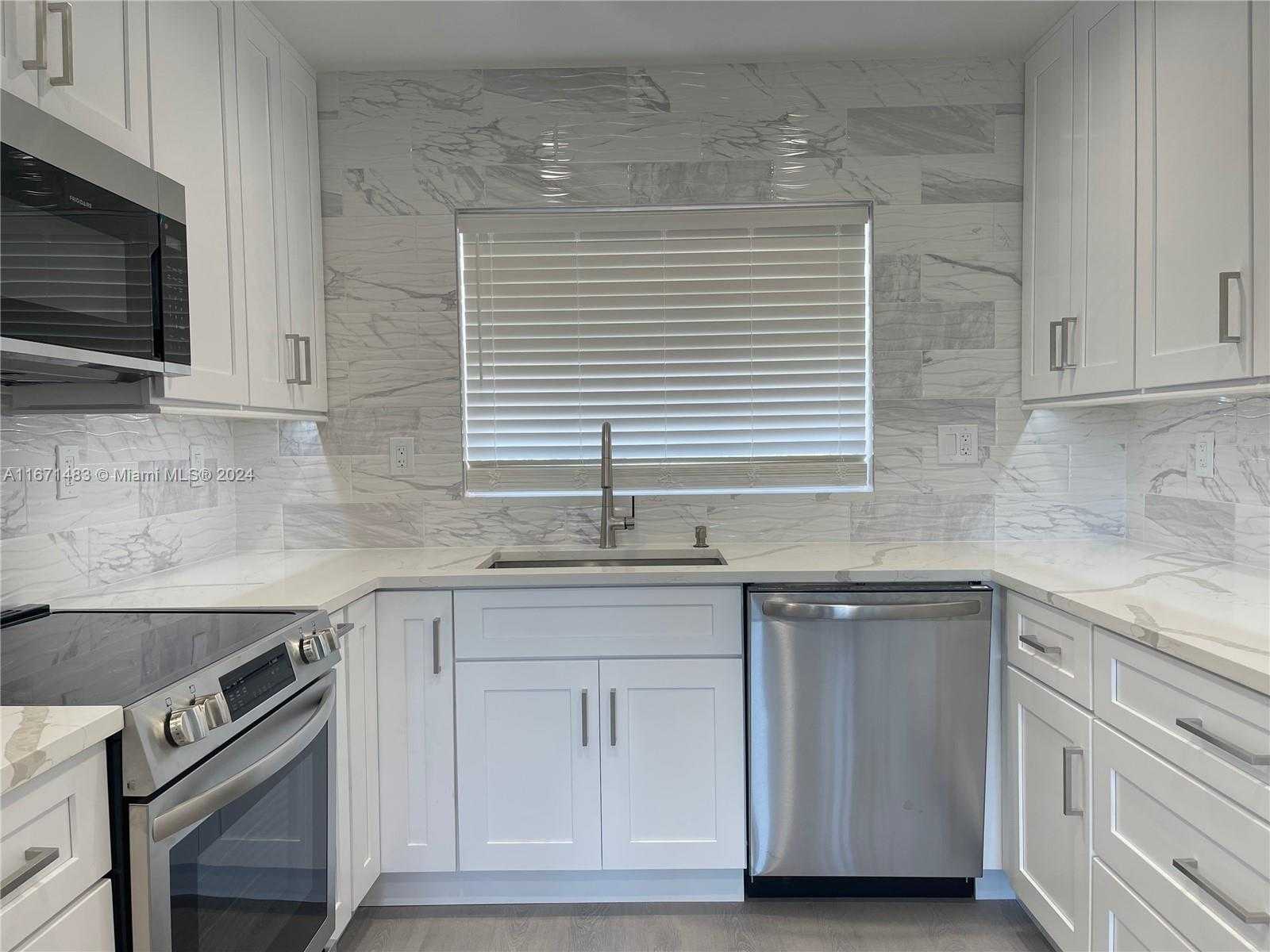 Small Image of 9300 Sunrise Lakes Blvd, Sunrise, FL 33322, USA Number 10