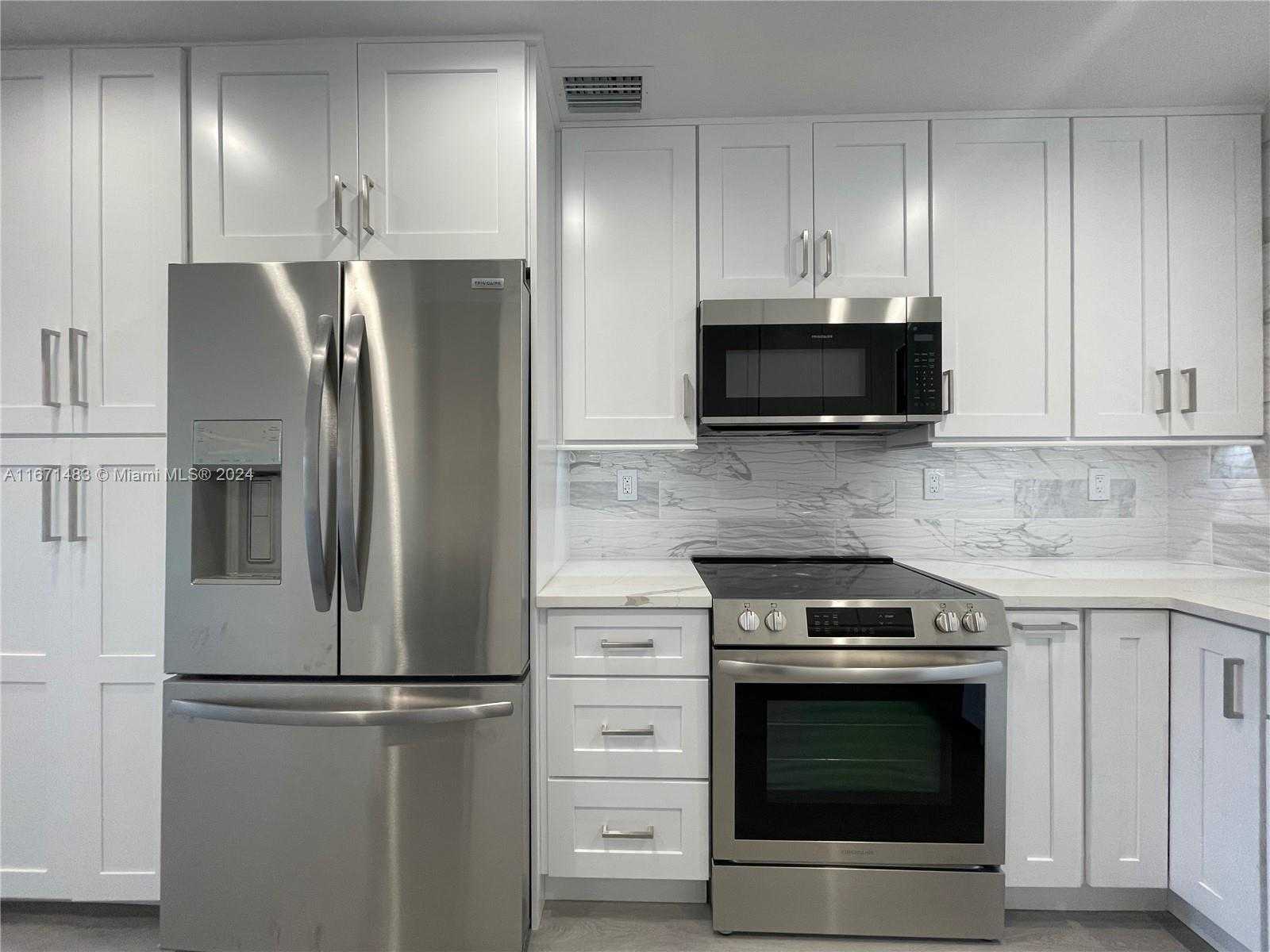 Small Image of 9300 Sunrise Lakes Blvd, Sunrise, FL 33322, USA Number 16