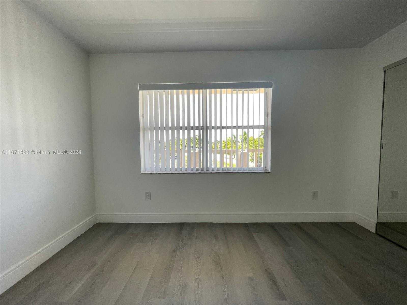 Small Image of 9300 Sunrise Lakes Blvd, Sunrise, FL 33322, USA Number 22