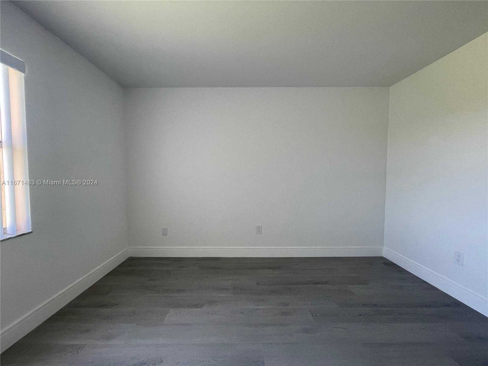 Small Image of 9300 Sunrise Lakes Blvd, Sunrise, FL 33322, USA Number 25