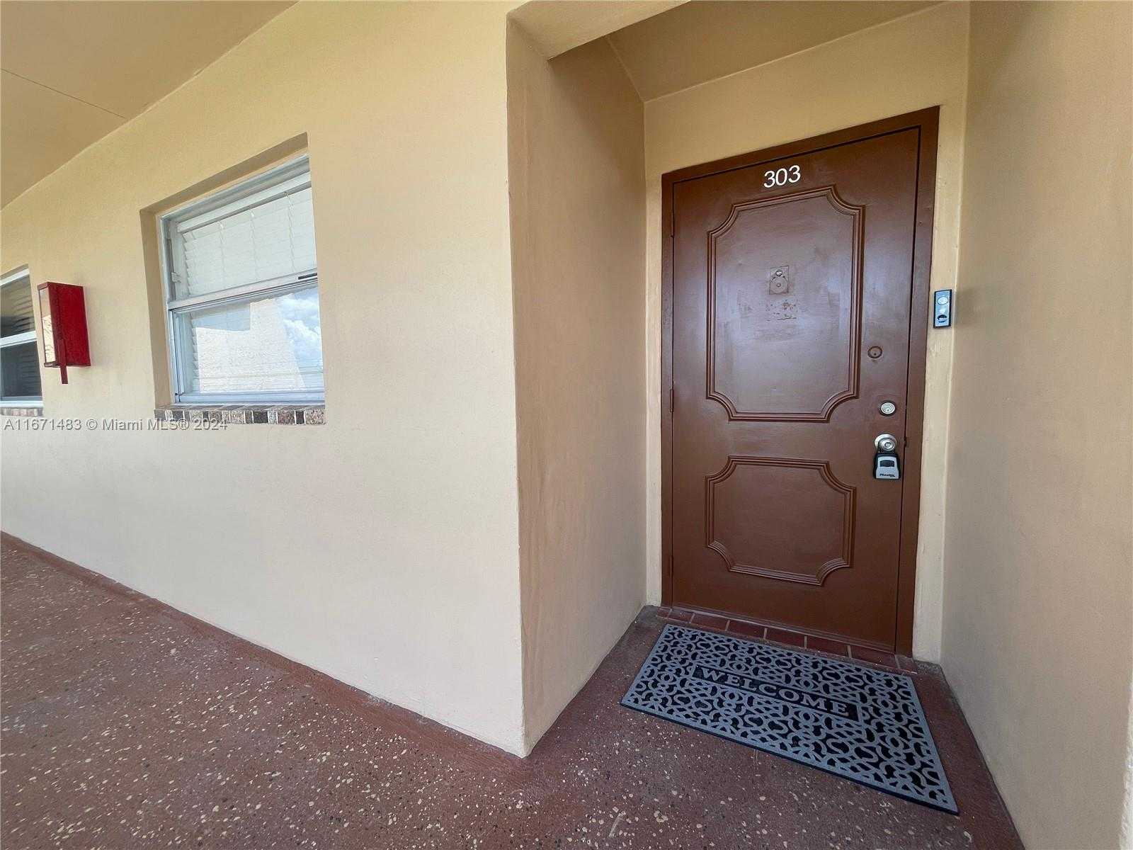Small Image of 9300 Sunrise Lakes Blvd, Sunrise, FL 33322, USA Number 4