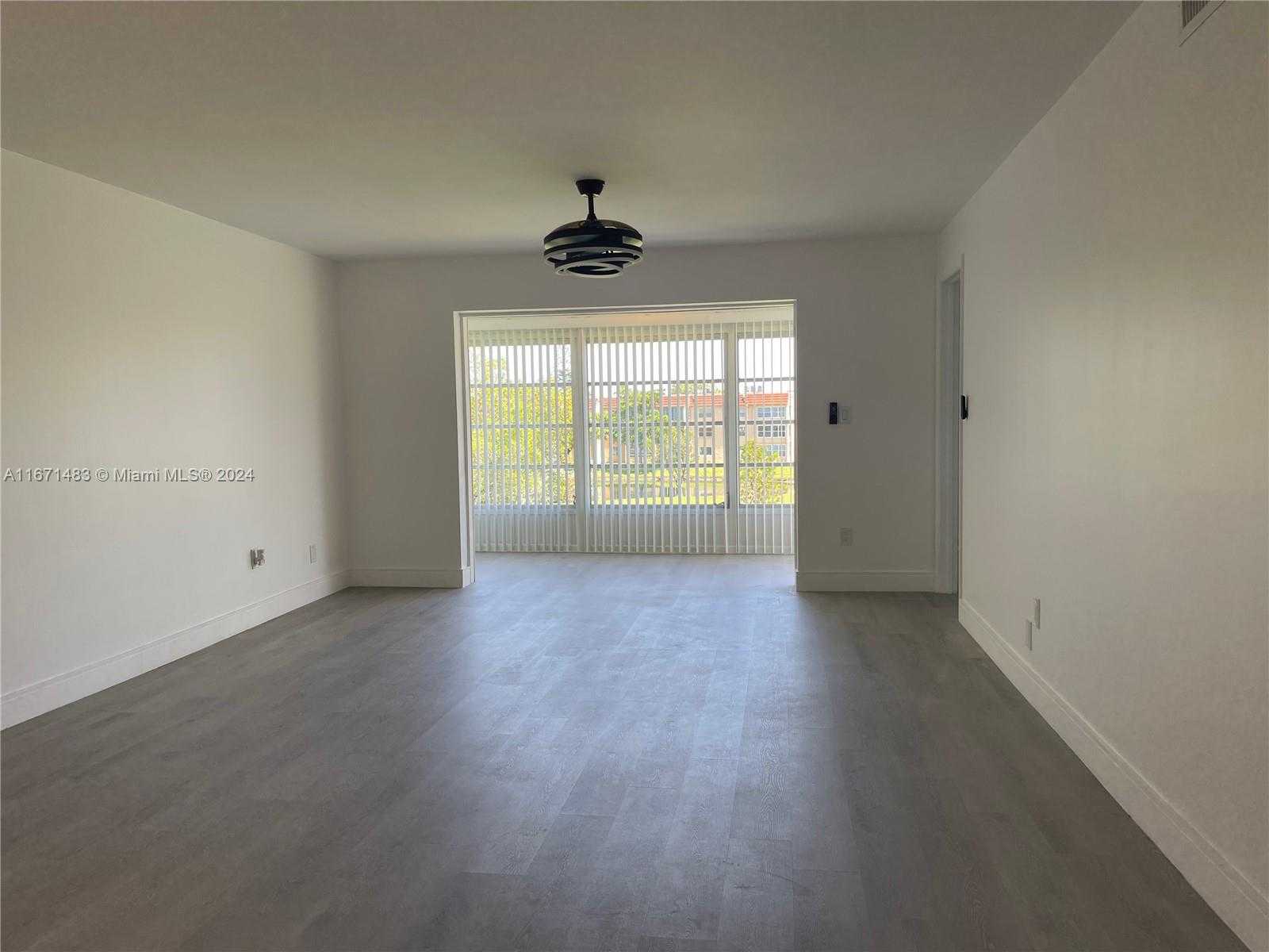 Small Image of 9300 Sunrise Lakes Blvd, Sunrise, FL 33322, USA Number 8