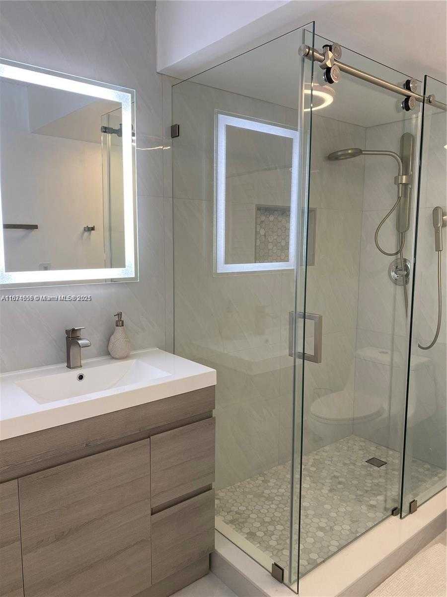 Small Image of 3800 SOUTH OCEAN DR #415, Hollywood Number 12