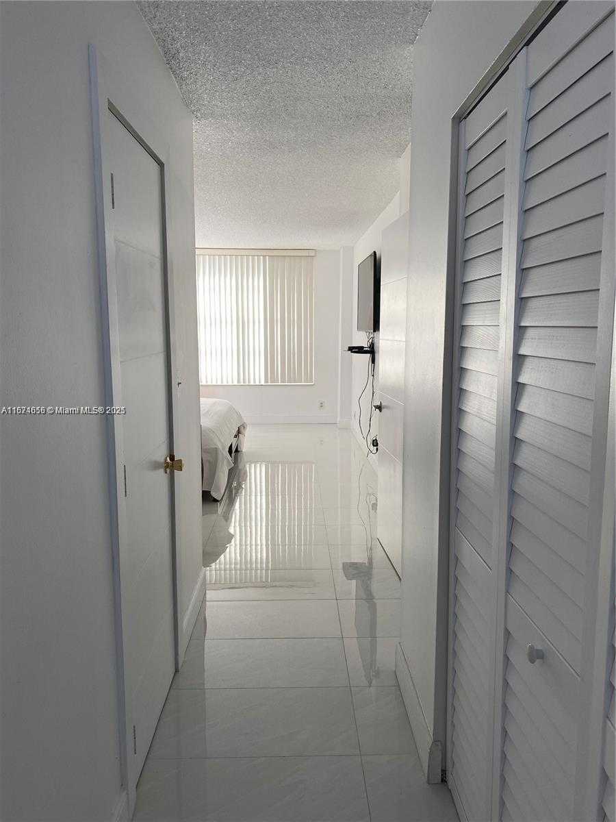 Small Image of 3800 SOUTH OCEAN DR #415, Hollywood Number 13