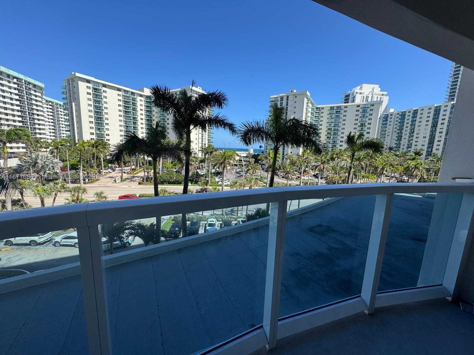 Small Image of 3800 SOUTH OCEAN DR #415, Hollywood Number 38