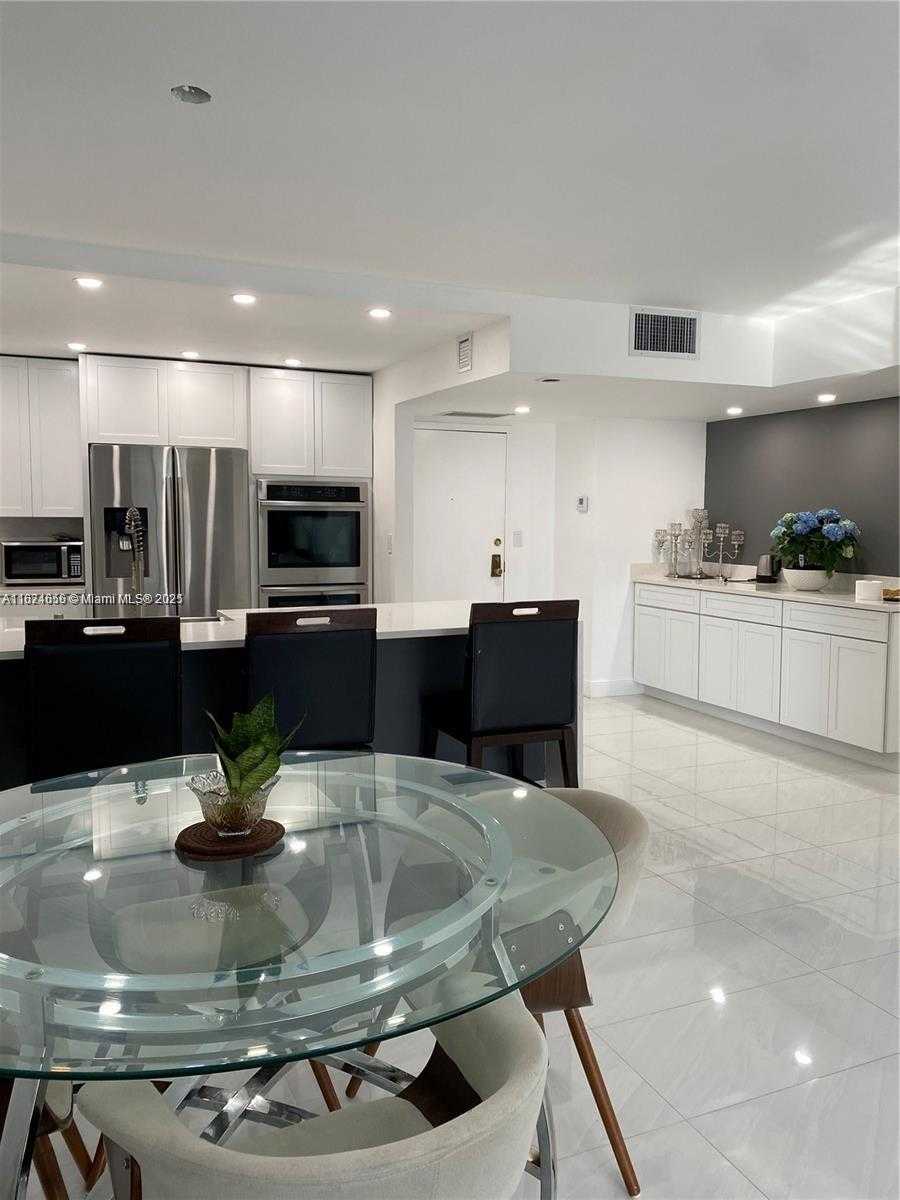 Small Image of 3800 SOUTH OCEAN DR #415, Hollywood Number 4