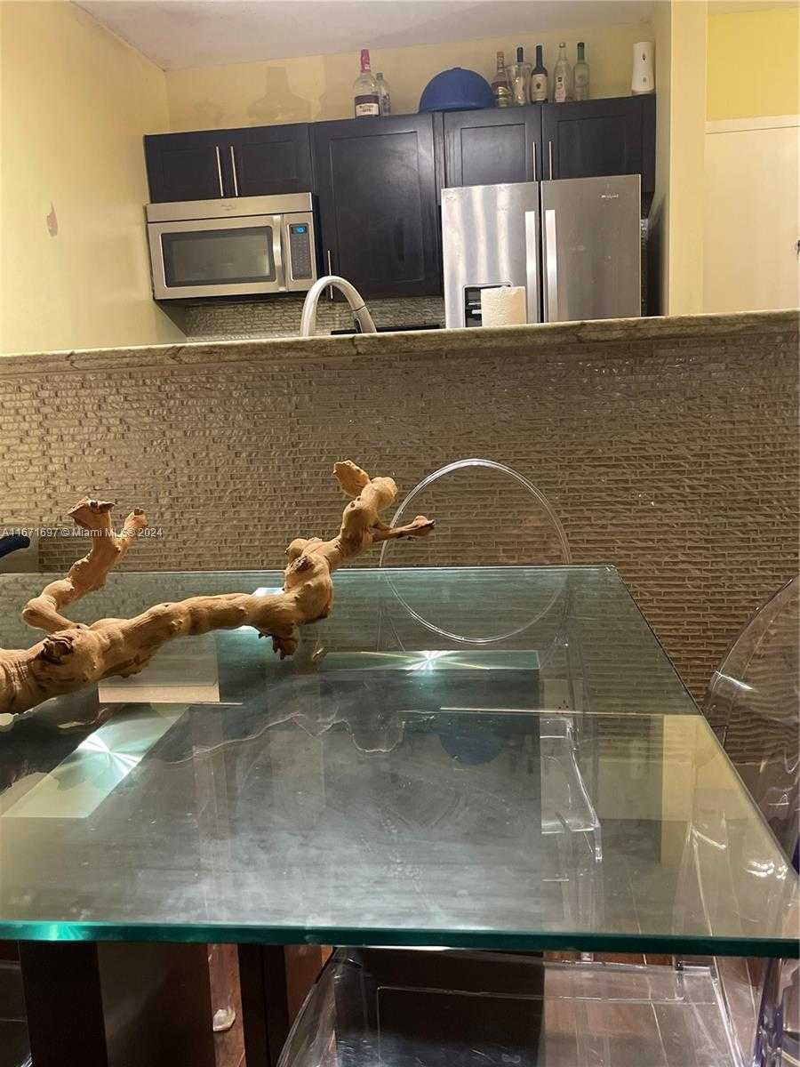 Imagen de Pequeño Objeto