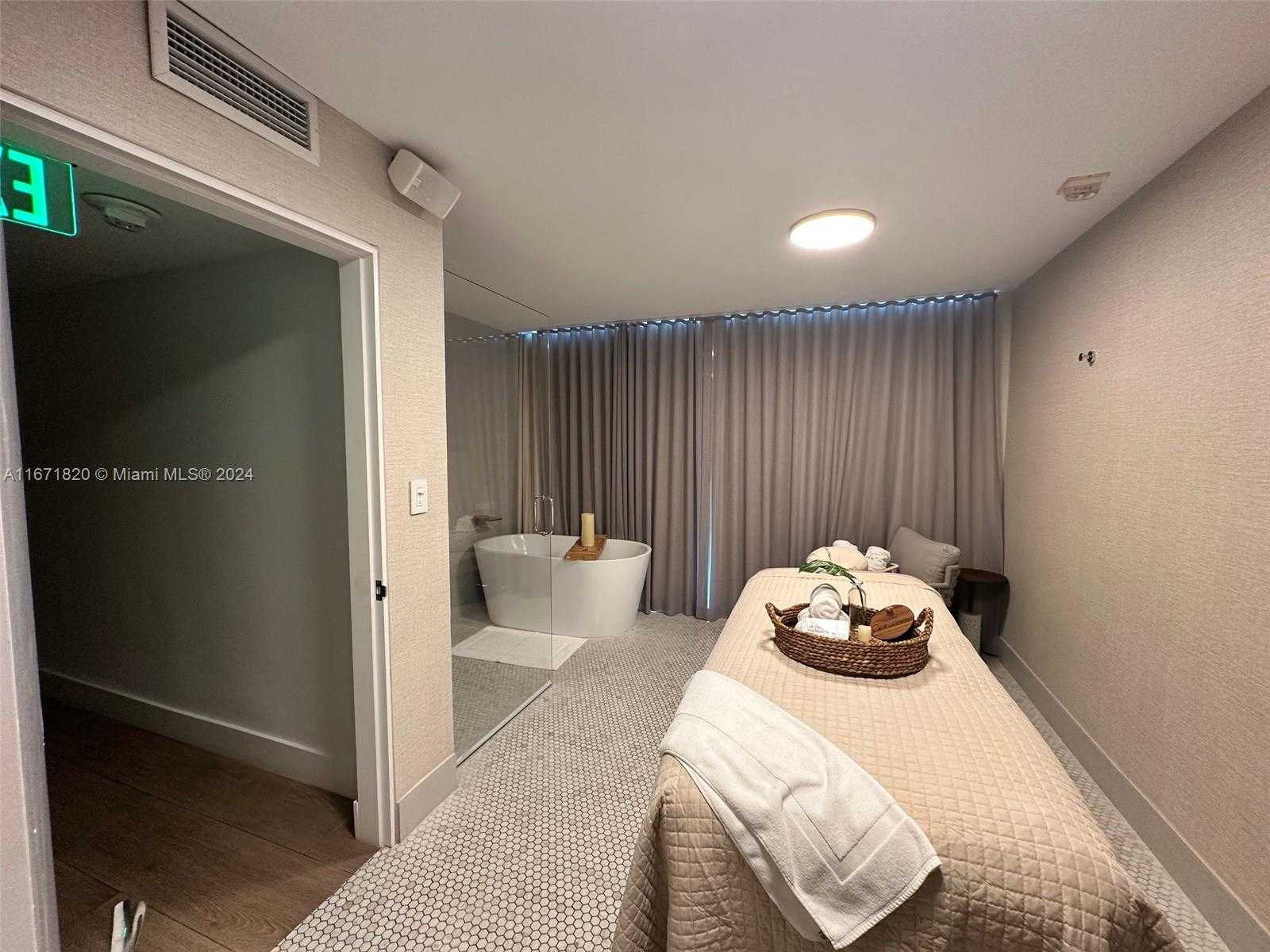 Small Image of 1100 WEST AVE #1203, Miami Beach Number 57