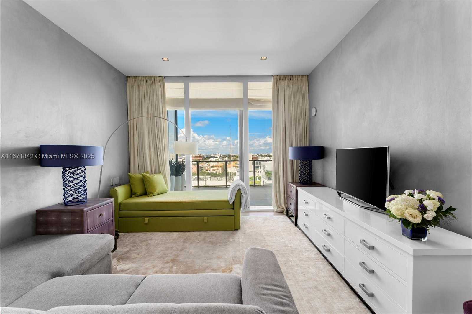Small Image of 800 SOUTH POINTE DR #901, Miami Beach Number 16