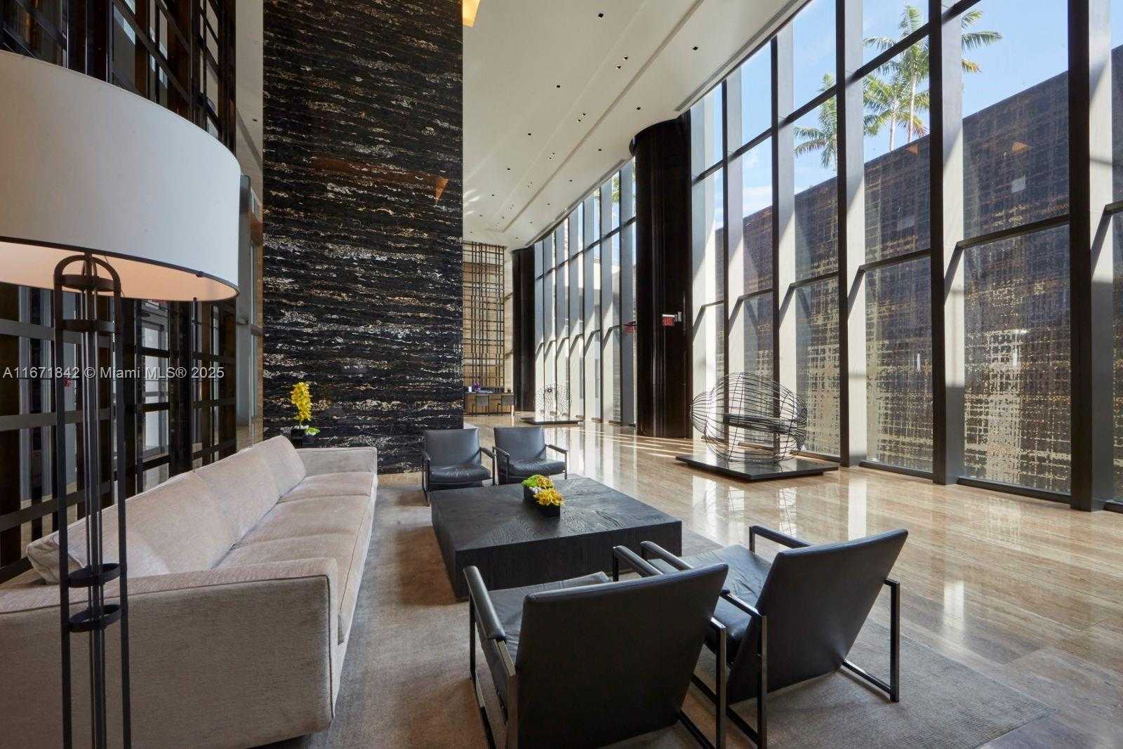Small Image of 800 SOUTH POINTE DR #901, Miami Beach Number 22