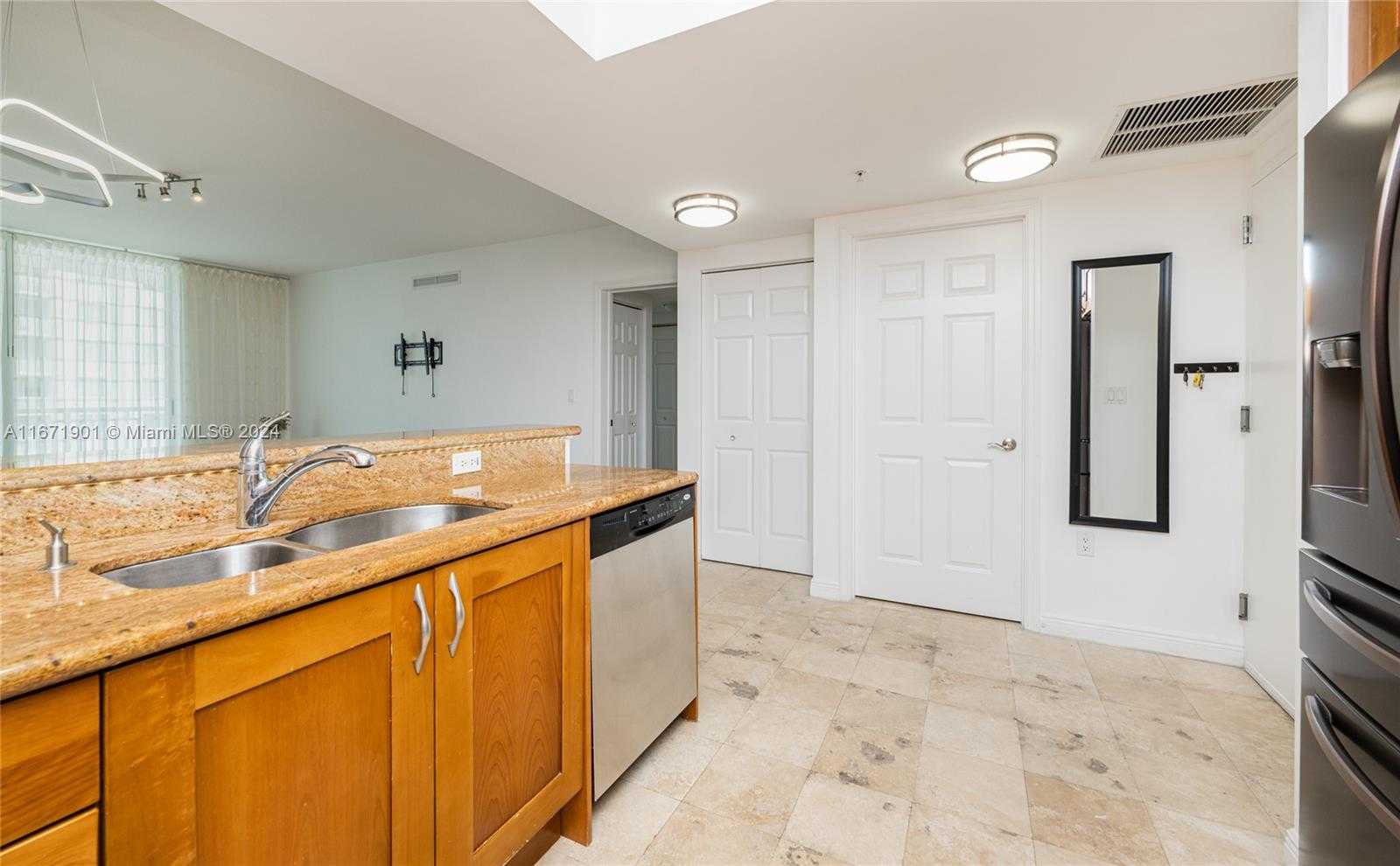 Small Image of 1745 EAST HALLANDALE BEACH BLVD #1804W, Hallandale Beach Number 14