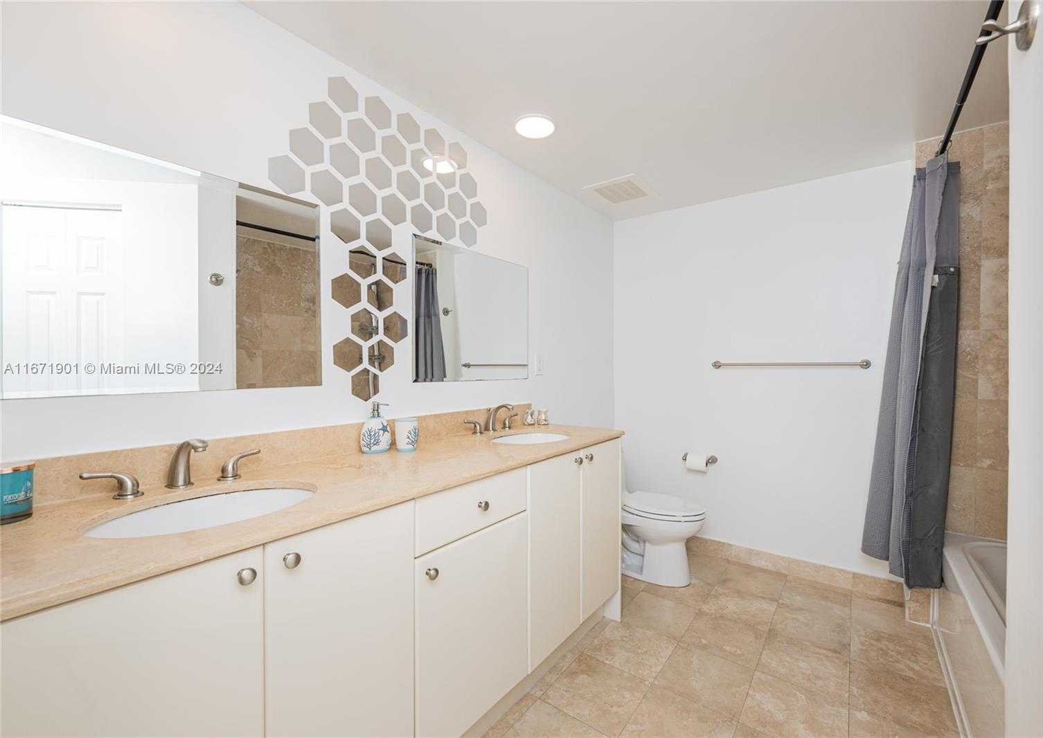 Small Image of 1745 EAST HALLANDALE BEACH BLVD #1804W, Hallandale Beach Number 25