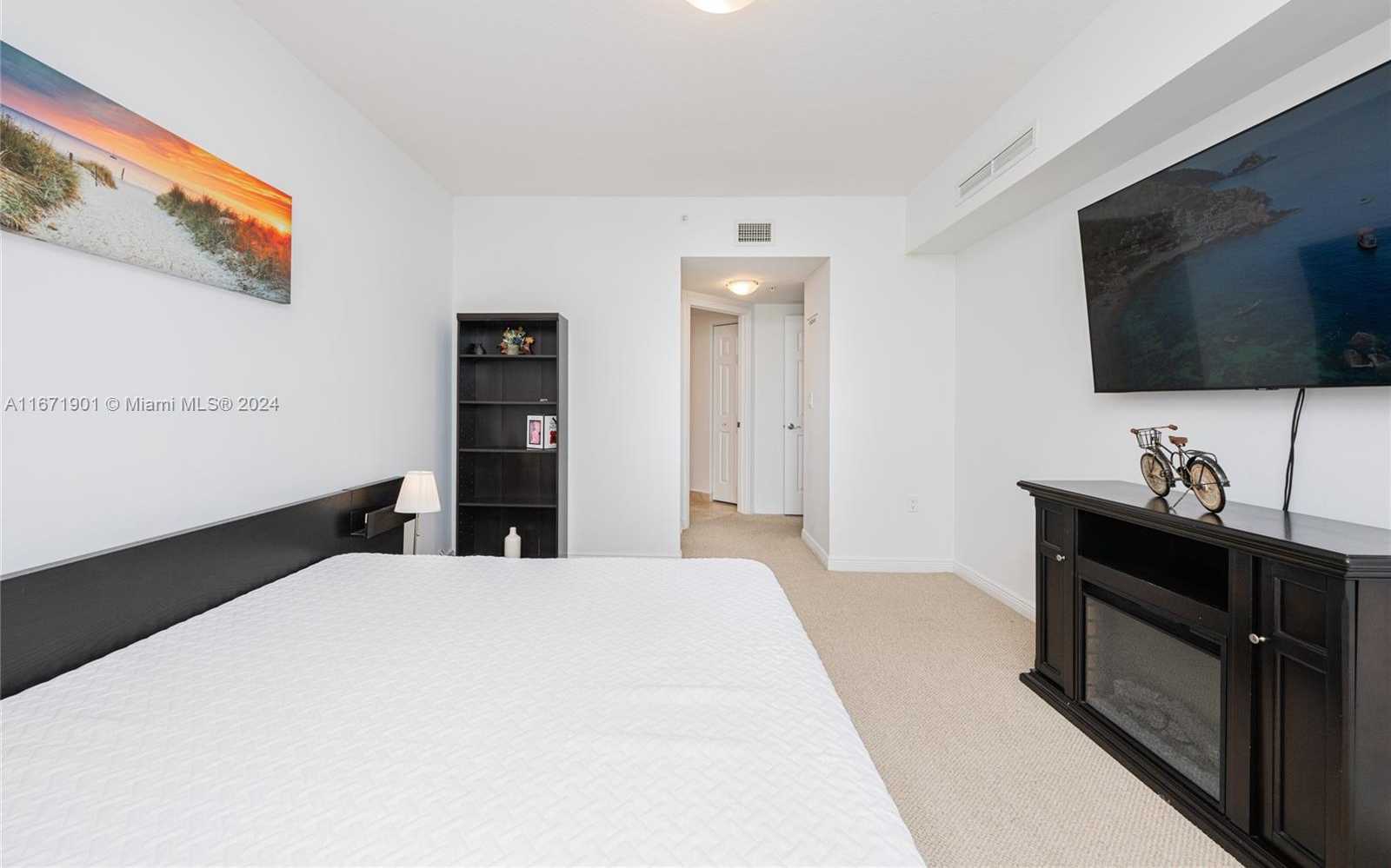 Small Image of 1745 EAST HALLANDALE BEACH BLVD #1804W, Hallandale Beach Number 30