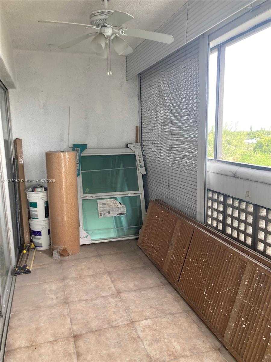 Small Image of 3301 SPANISH MOSS TER #704, Lauderhill Number 10