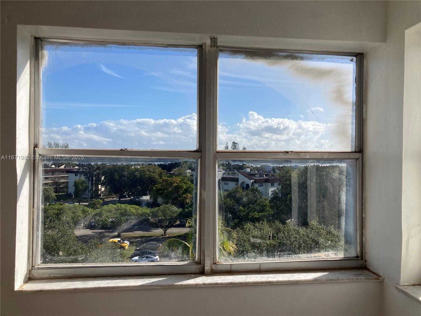 Small Image of 3301 SPANISH MOSS TER #704, Lauderhill Number 13