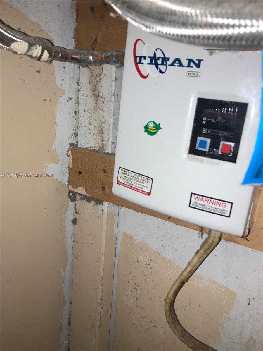 Small Image of 3301 SPANISH MOSS TER #704, Lauderhill Number 17