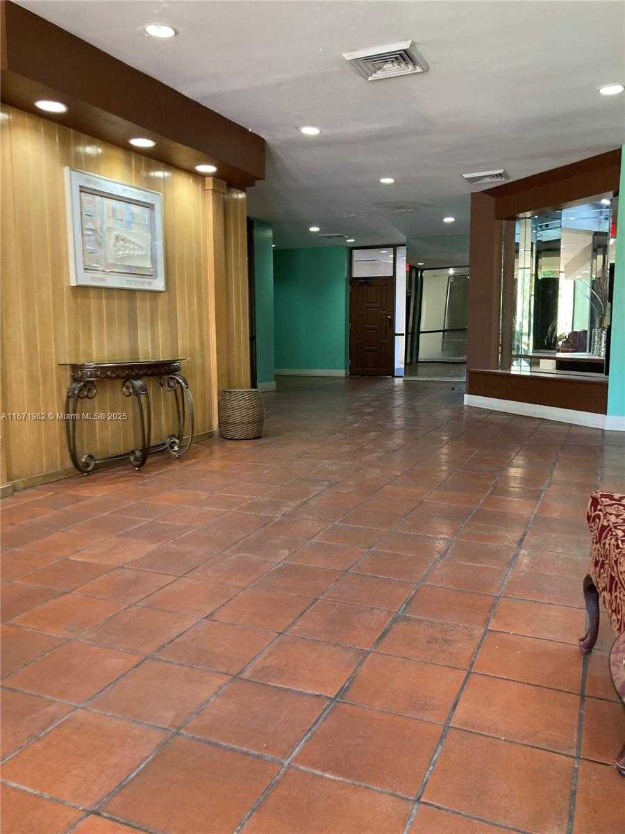 Small Image of 3301 SPANISH MOSS TER #704, Lauderhill Number 6