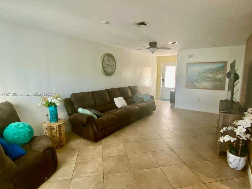 Small Image of 4046 EASTRIDGE DR, Deerfield Beach Number 20
