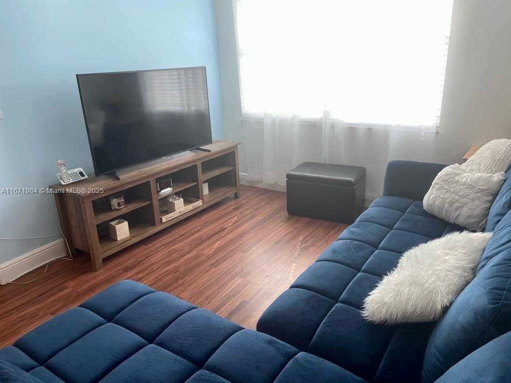 Small Image of 4046 EASTRIDGE DR, Deerfield Beach Number 22