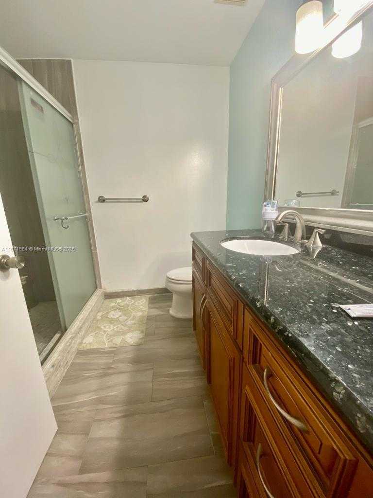 Small Image of 4046 EASTRIDGE DR, Deerfield Beach Number 26
