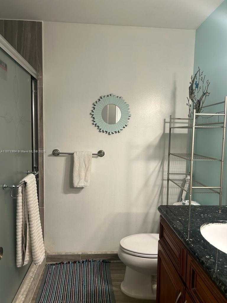 Small Image of 4046 EASTRIDGE DR, Deerfield Beach Number 29