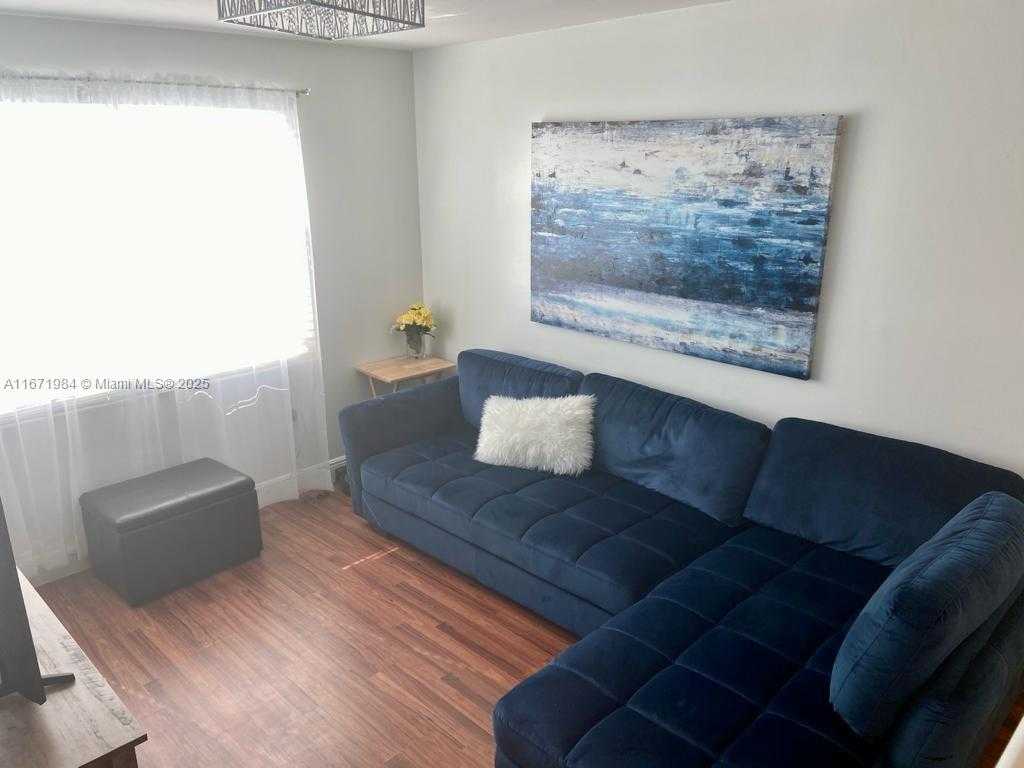 Small Image of 4046 EASTRIDGE DR, Deerfield Beach Number 39