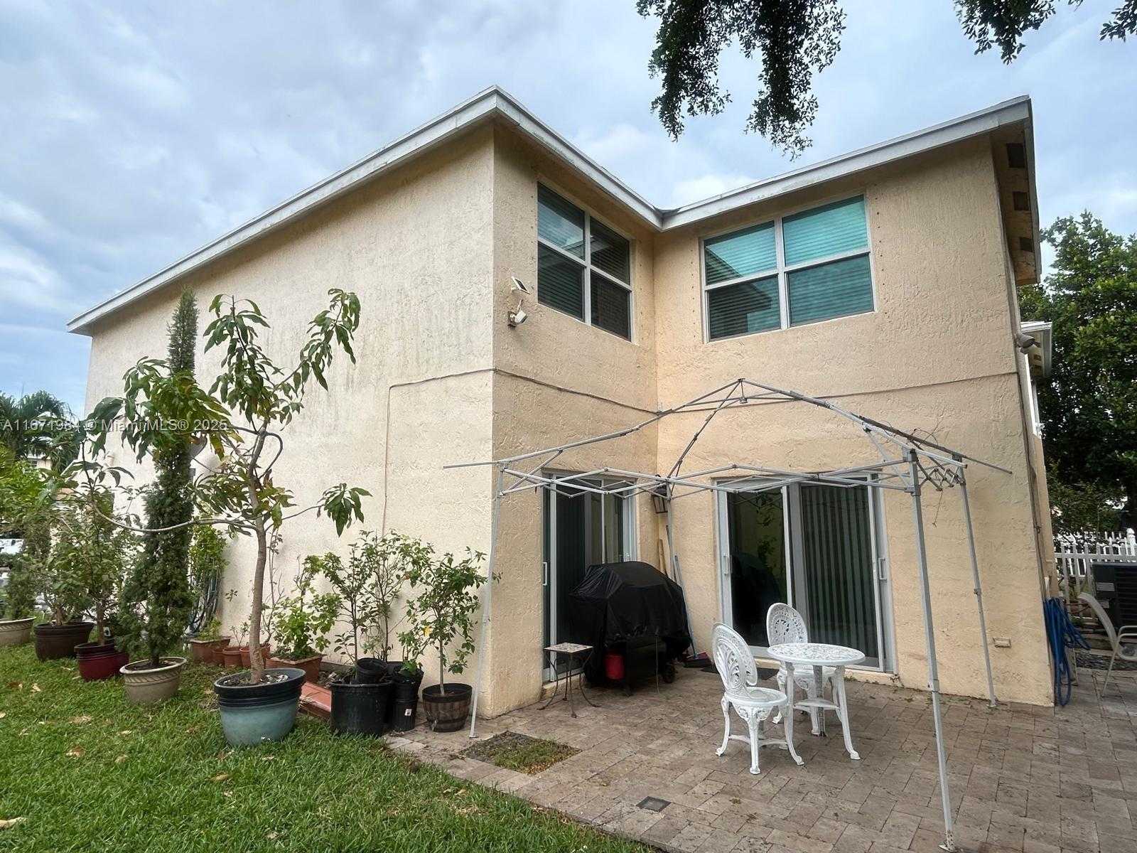 Small Image of 4046 EASTRIDGE DR, Deerfield Beach Number 45