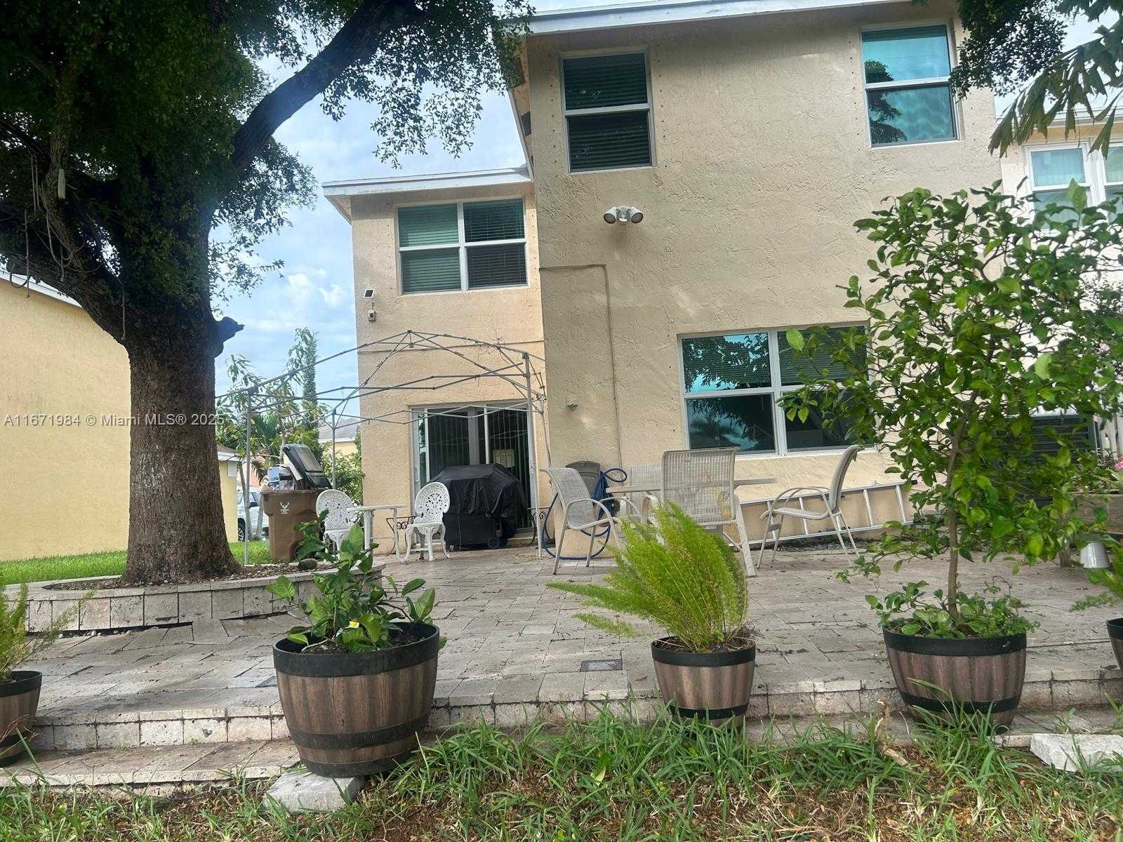 Small Image of 4046 EASTRIDGE DR, Deerfield Beach Number 46