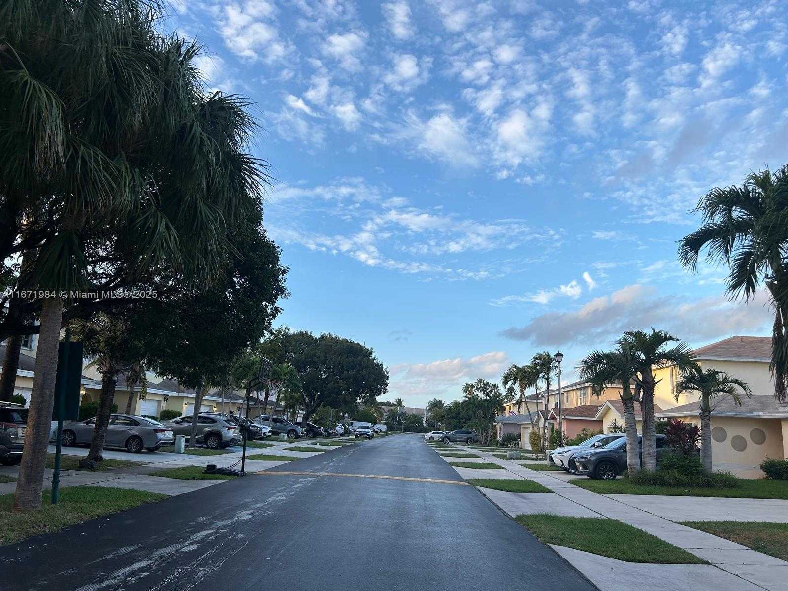 Small Image of 4046 EASTRIDGE DR, Deerfield Beach Number 60