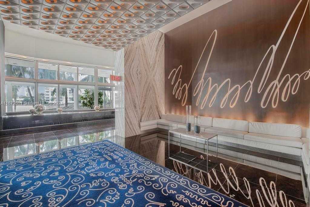 Small Image of 335 SOUTH BISCAYNE BLVD #LPH-02, Miami Number 21