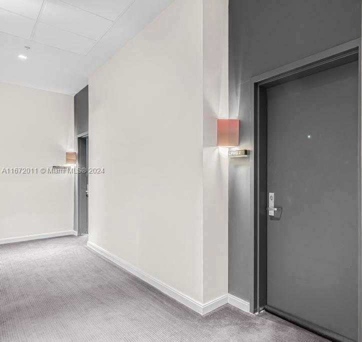 Small Image of 335 SOUTH BISCAYNE BLVD #LPH-02, Miami Number 24