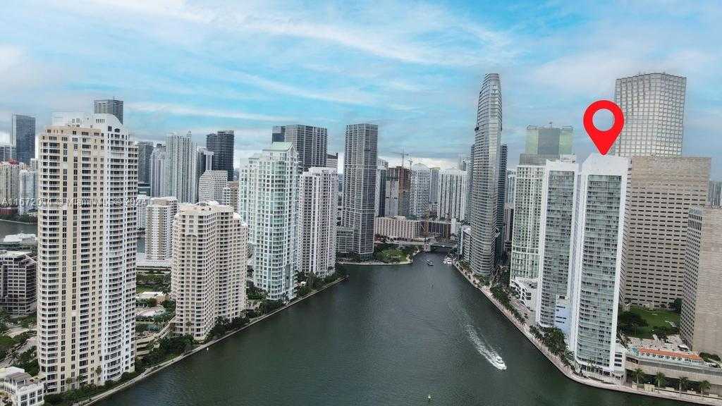 Small Image of 335 SOUTH BISCAYNE BLVD #LPH-02, Miami Number 27