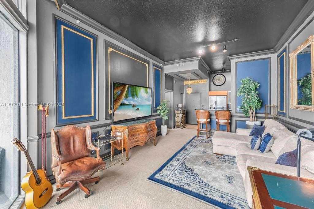 Small Image of 335 SOUTH BISCAYNE BLVD #LPH-02, Miami Number 7