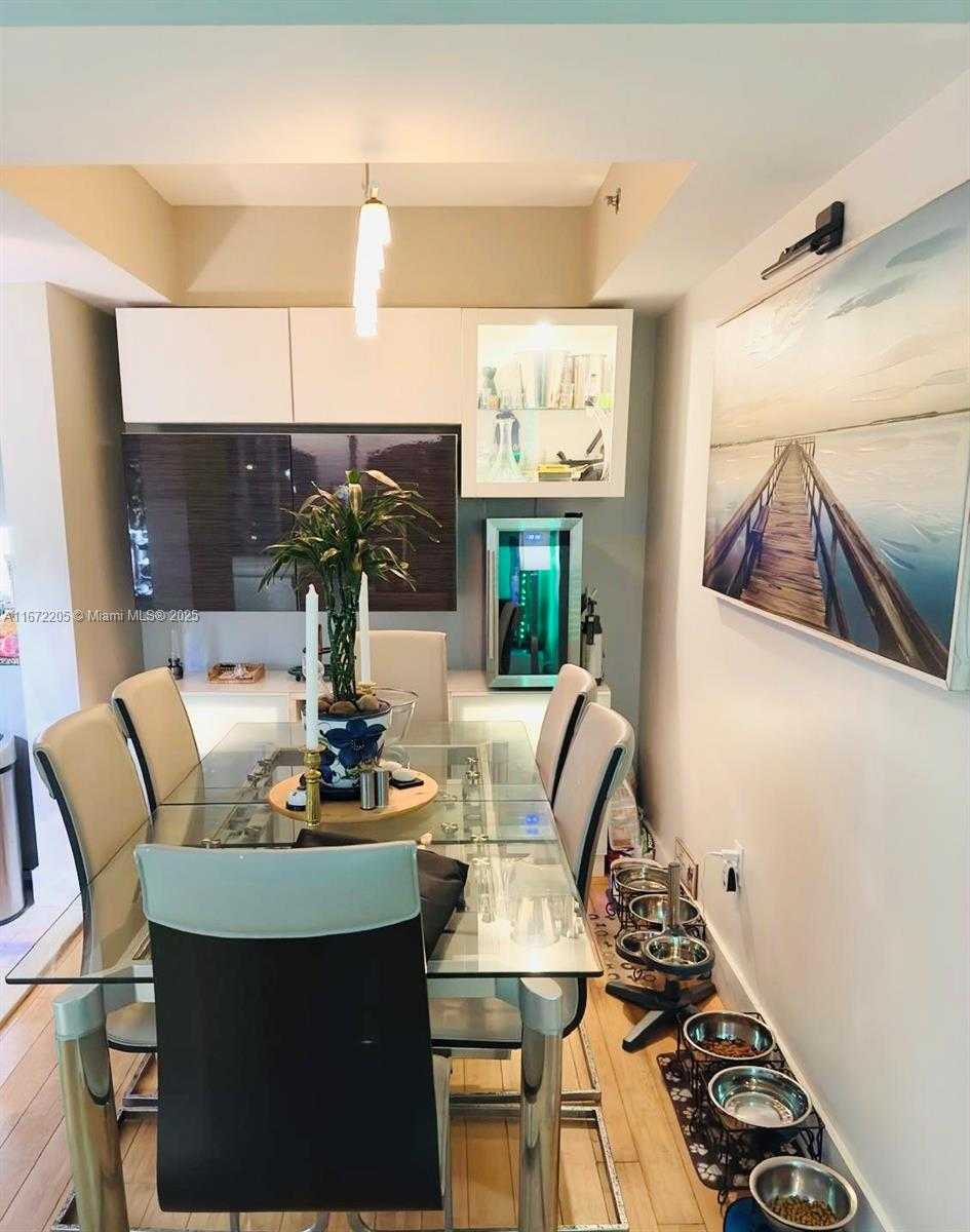 Small Image of 1200 BRICKELL BAY DR #PH 4123, Miami Number 15