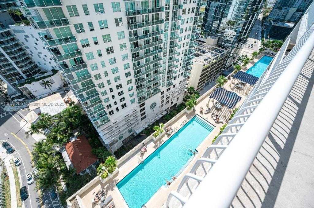 Small Image of 1200 BRICKELL BAY DR #PH 4123, Miami Number 4
