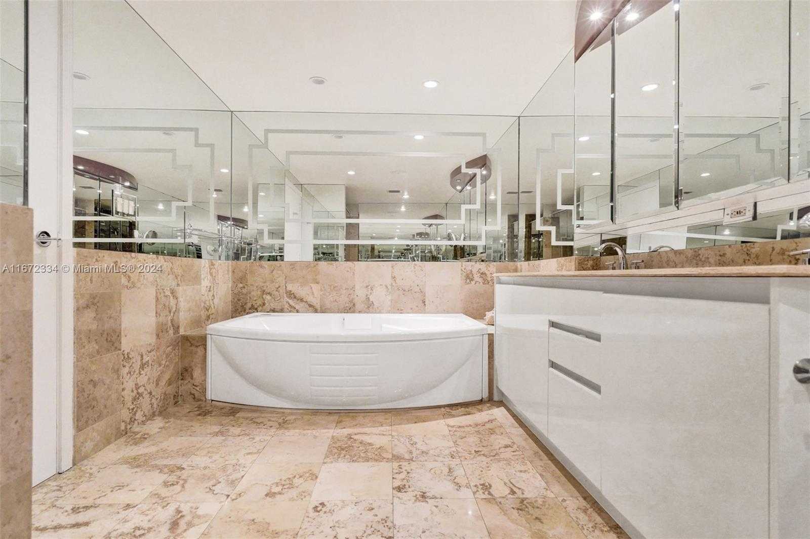 Small Image of 1455 OCEAN DR #1203, Miami Beach Number 10