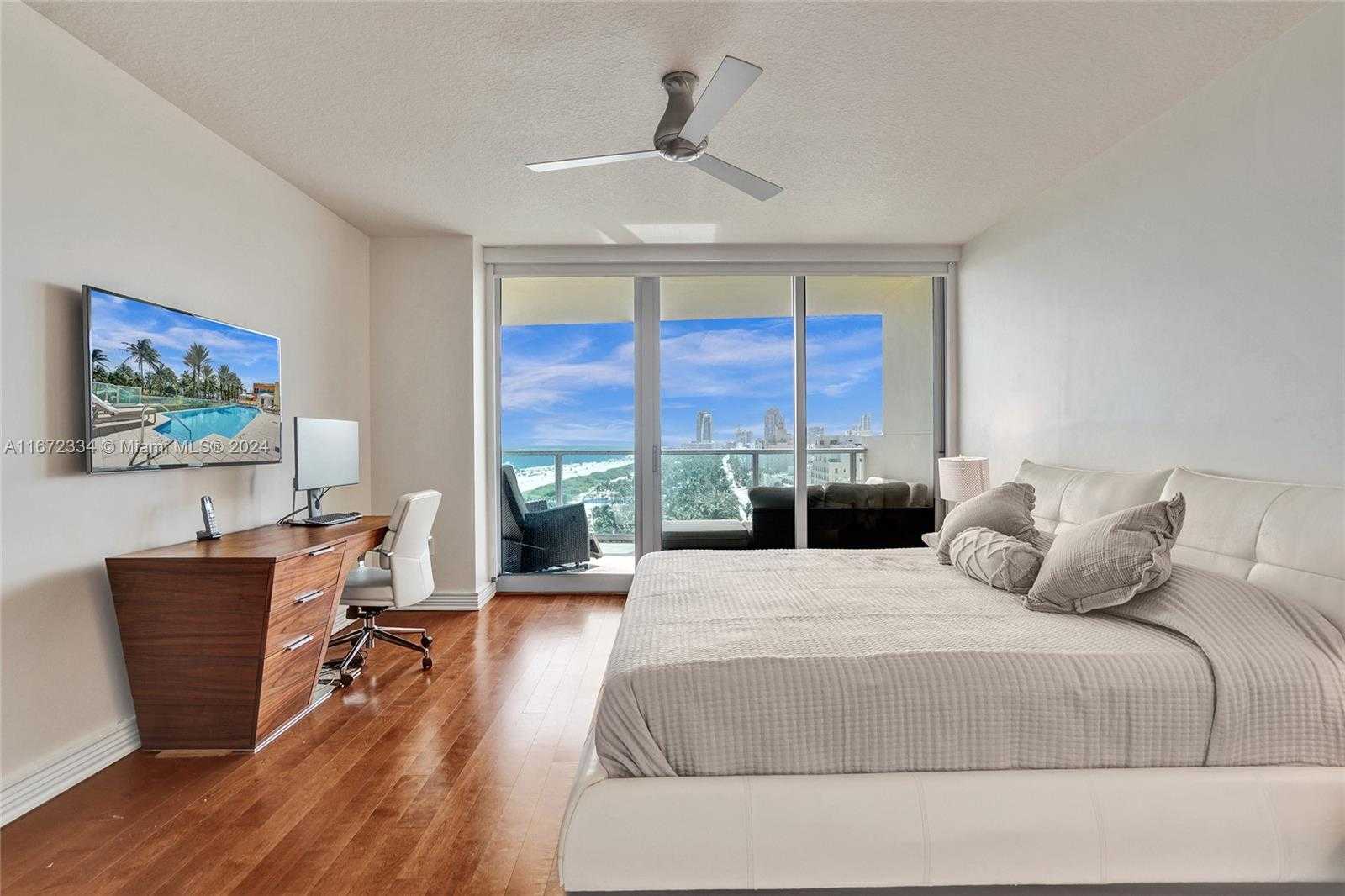 Small Image of 1455 OCEAN DR #1203, Miami Beach Number 9