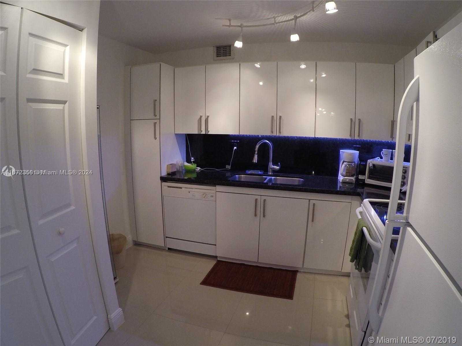 Small Image of 18151 NORTH EAST 31ST CT #1907, Aventura Number 13
