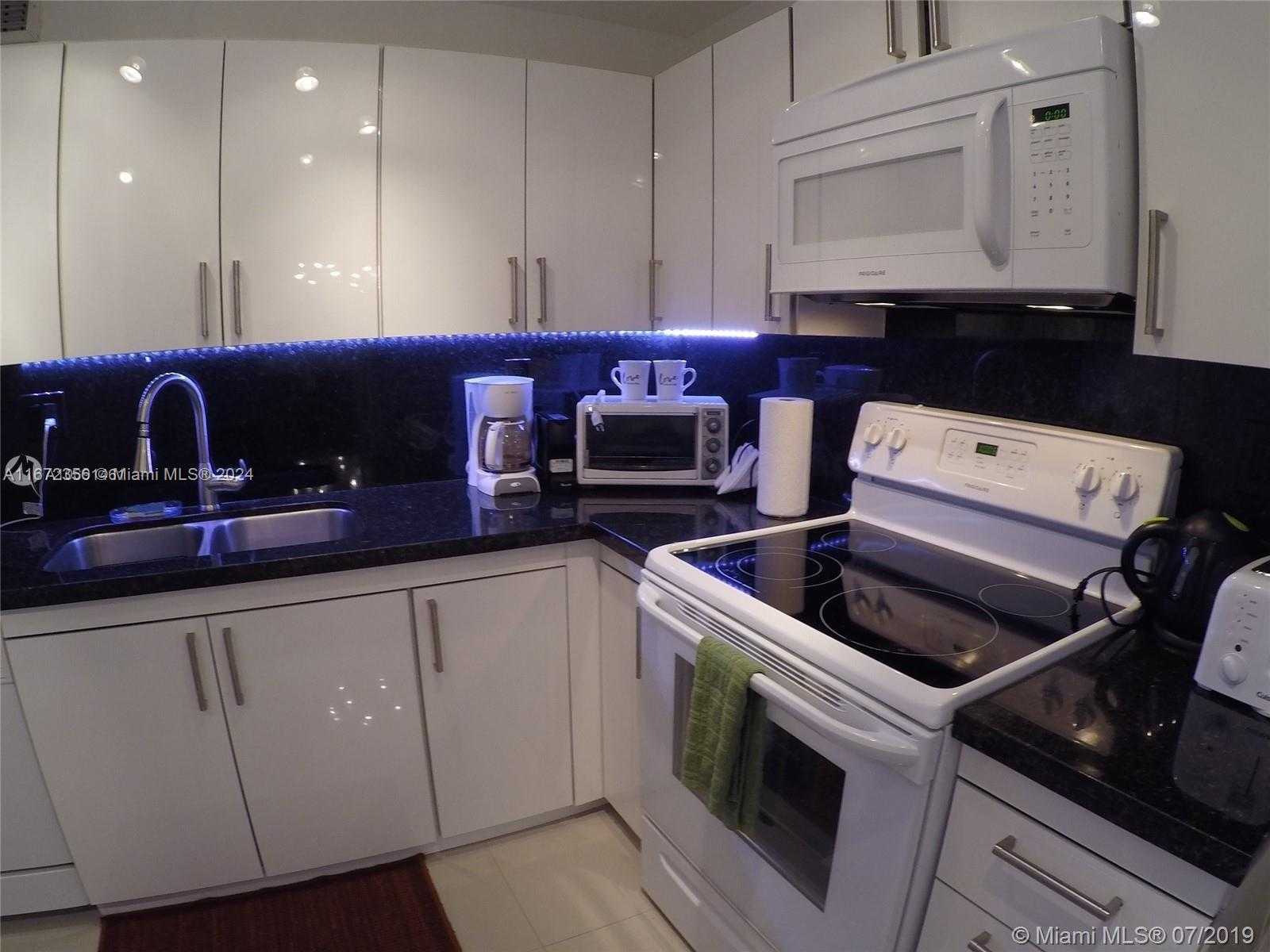 Small Image of 18151 NORTH EAST 31ST CT #1907, Aventura Number 15