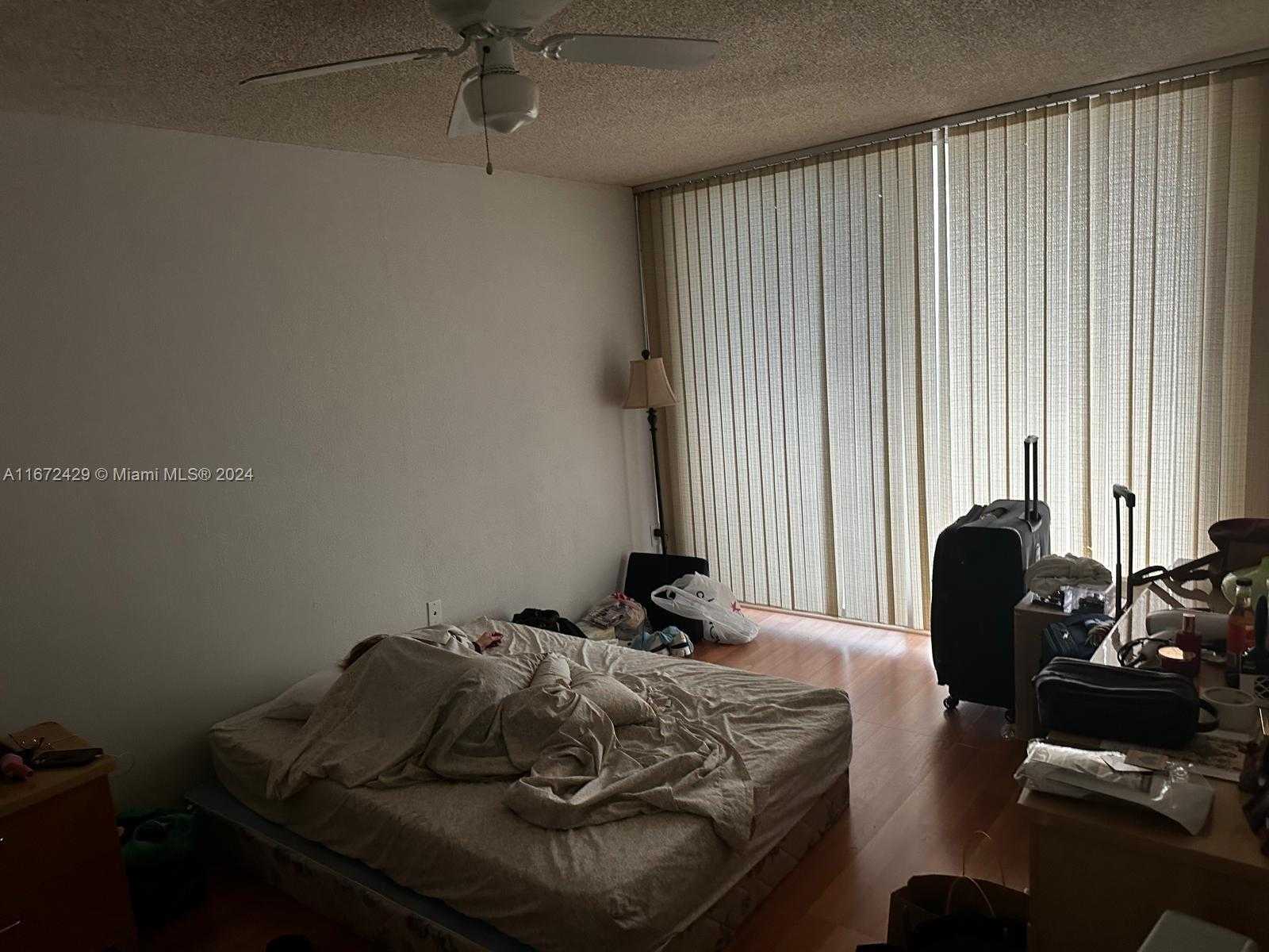 Small Image of 1200 #616W, Miami Number 10